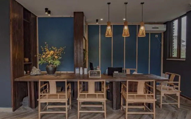 Wuyi Shanshuizhuang Inn