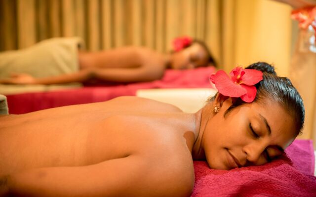 Oasis Hotel Restaurant & Spa