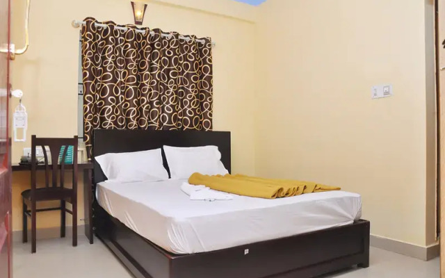 Oyo 10450 Breeze Inn