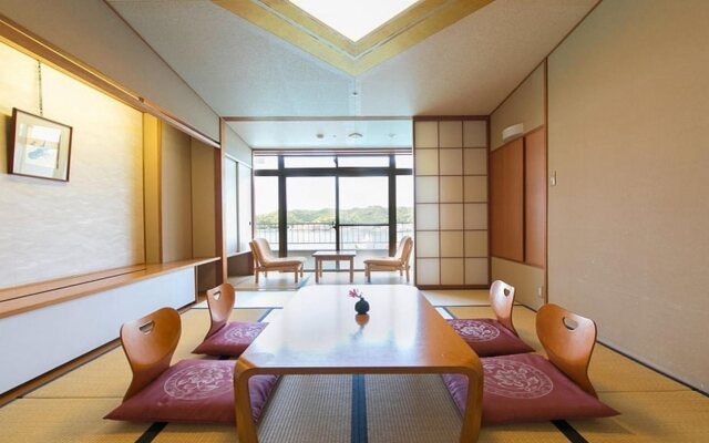 Hotel Urashima