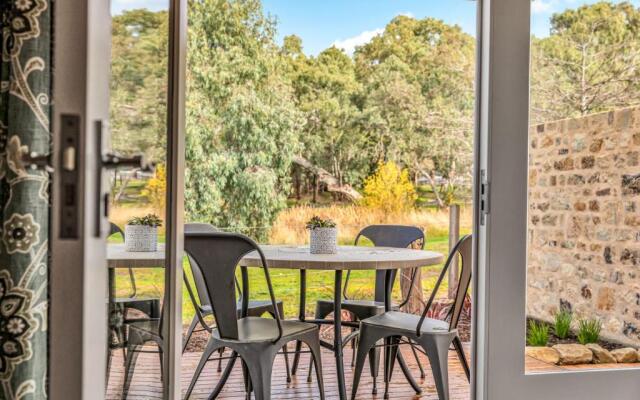 Grandview Accommodation - The Elm Tree Apartments