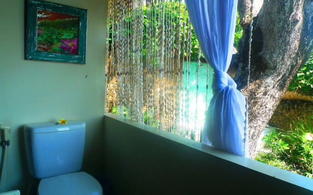 Bloo Lagoon Eco Village