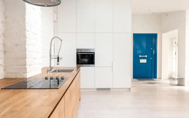 2ndhomes Luminous 2BR Loft House w Sauna