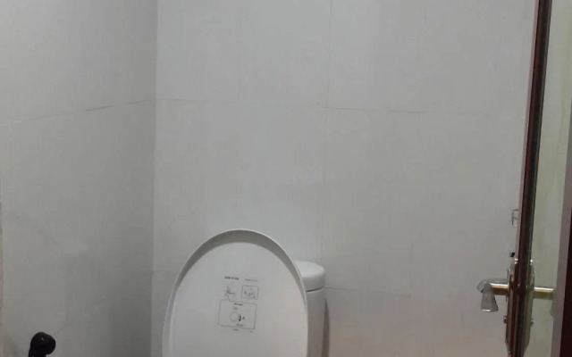 RedDoorz Plus @ Paal 2 Manado