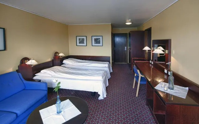 Ulsteinvik Vandrerhjem og Sommerhotell