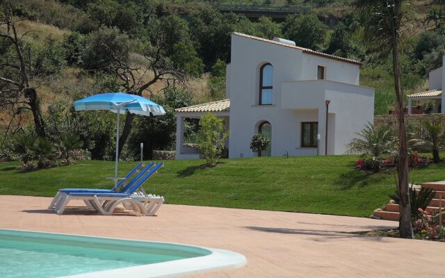 Appartamenti Cefal\u00F9 in Casa