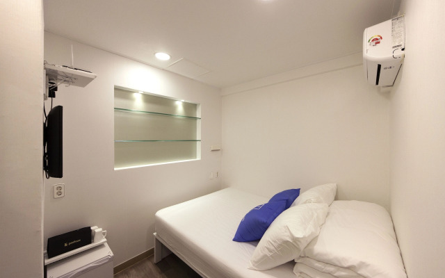 K-Guesthouse Myeongdong 1
