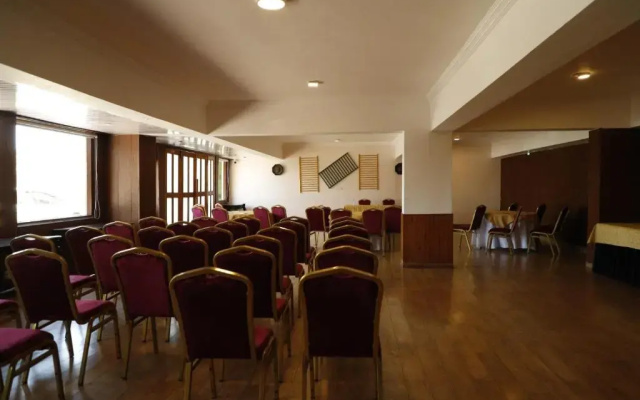 Shimla Golf Resorts