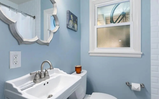 Fun, Family-friendly Old Town Home W/ Hot Tub!