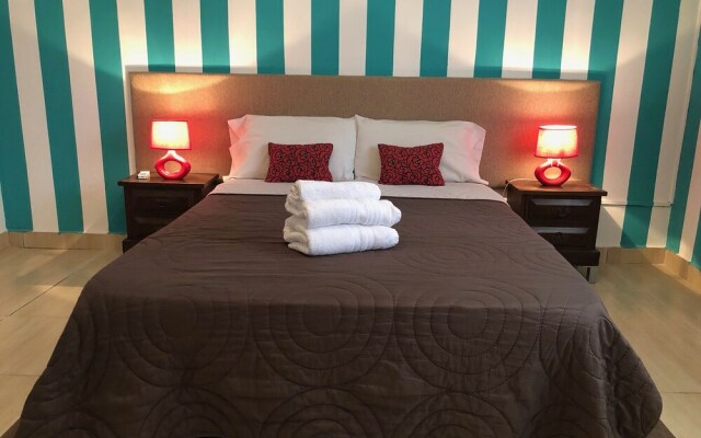 Defensa 821 Bed & Breakfast