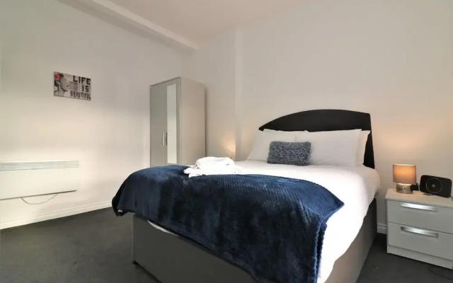 No 9 Bonnet Apartments - 3 Bed