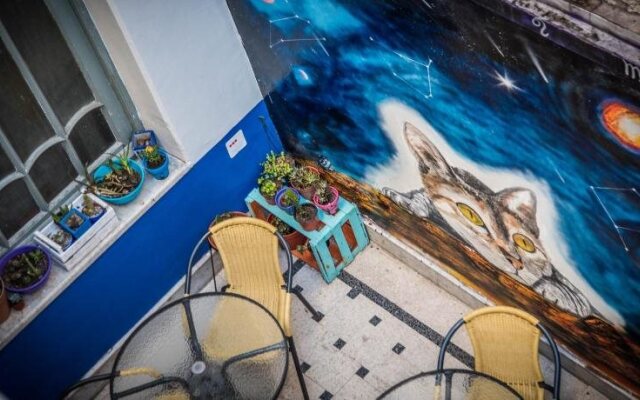 83 Rosario Hostel