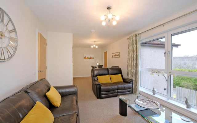 Netherhills Apartment