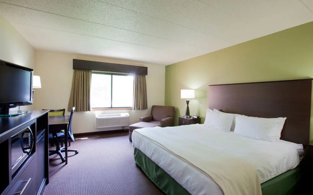 AmericInn Lodge & Suites Hampton