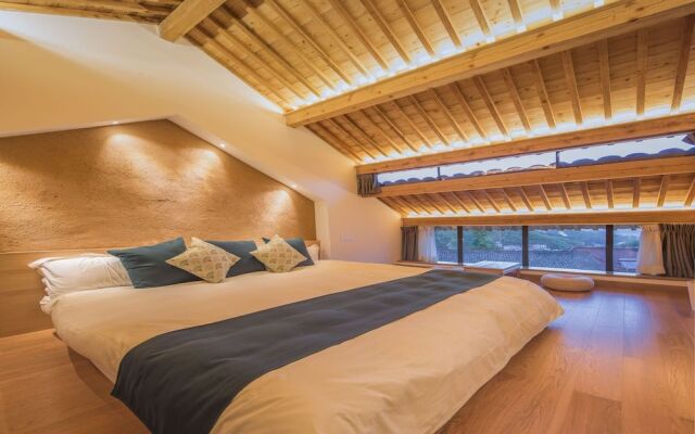 Anji Valley House Hotel