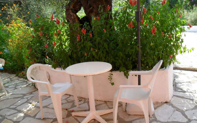 Marilena Apartments & Studios