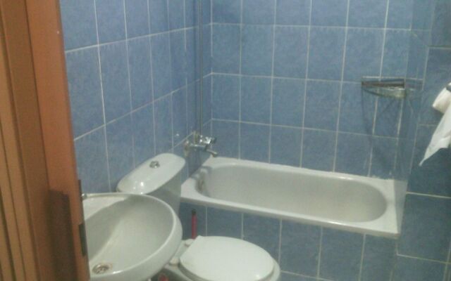 Seleen Hotel Suites