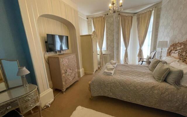 50A Clifton Garth
