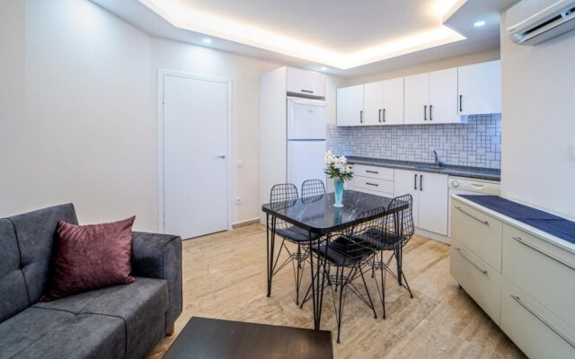 Charming Flat With Shared Pool in Oludeniz