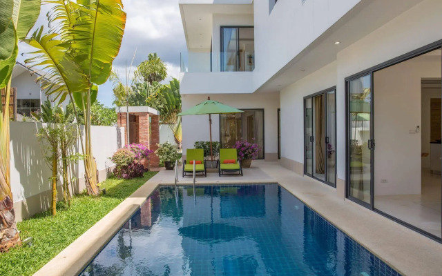 Beachside Villa Pina Colada with beachclub