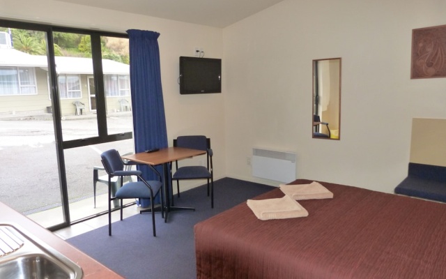 Sundowner Motel – Guest Rooms – Greymouth