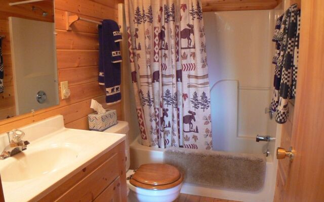Smoky Bear Ranch Bed & Breakfast & Cabins