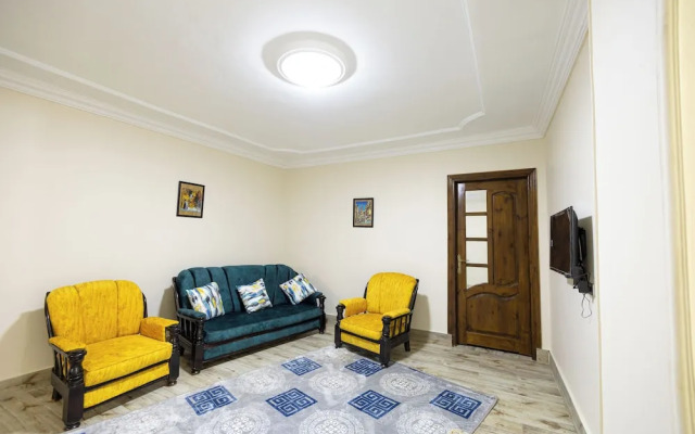 Queen of Pyramids Hotel