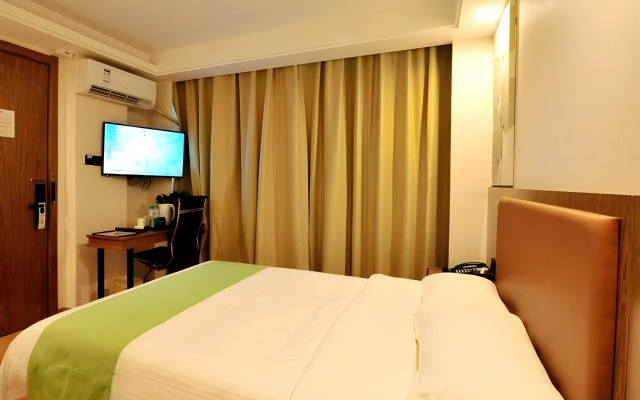 GreenTree Inn Haikou City Wuzhishan Road
