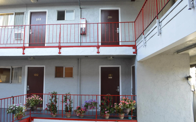 Glass Slipper Inn - Stanford Palo Alto