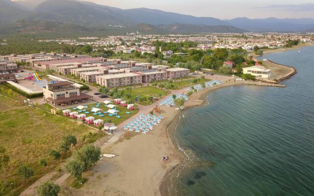Heramis Thermal Resort