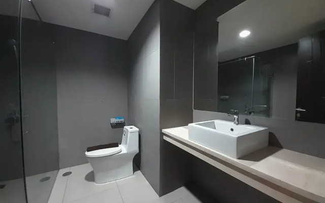 Elegant And Spacious 1Br At Patraland Amarta Apartment