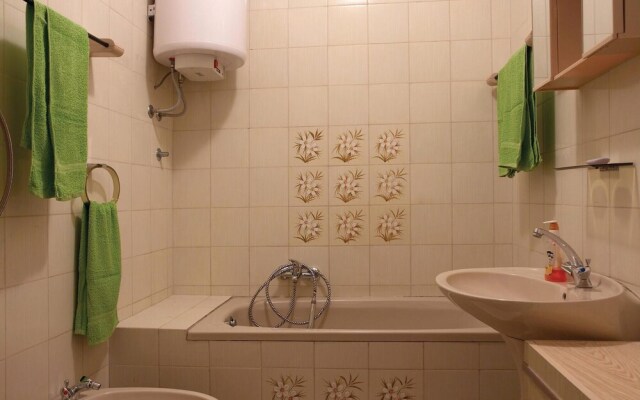 Amazing Apartment in Stinjan With 3 Bedrooms