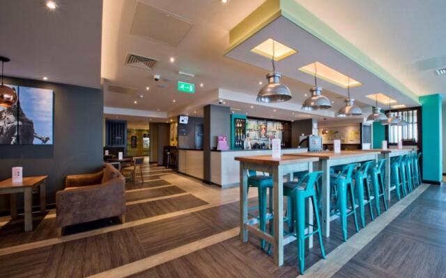 Premier Inn Leeds City Centre (Whitehall Road)