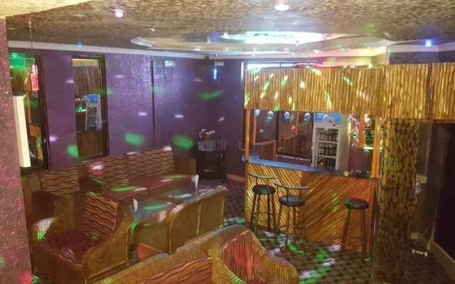 Best Point Hotel