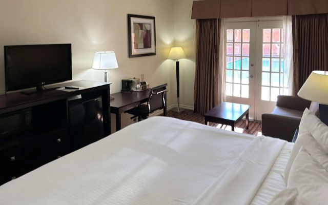 Motel 6 Dallas, TX – Downtown