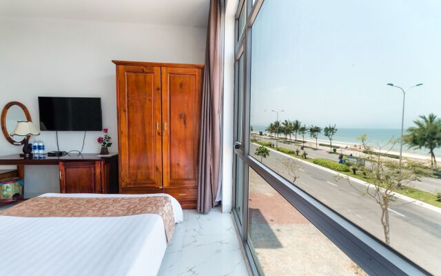 Rose Hotel