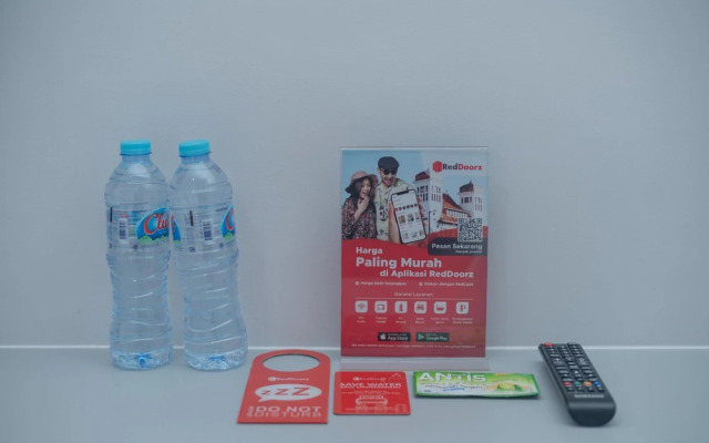 RedDoorz @ Jalan Gunung Talang Mahendradatta