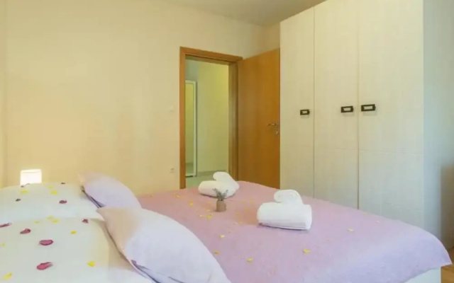 Holiday House Balen With Swimming Pool