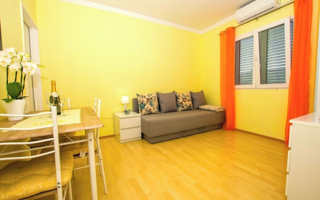 Apartment Neno