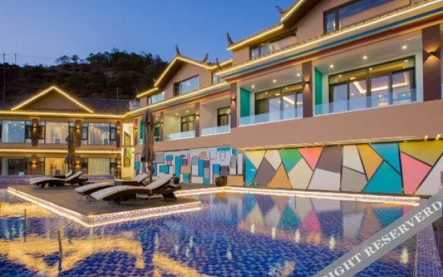 Lugu Lake Yunshang Holiday Hotel