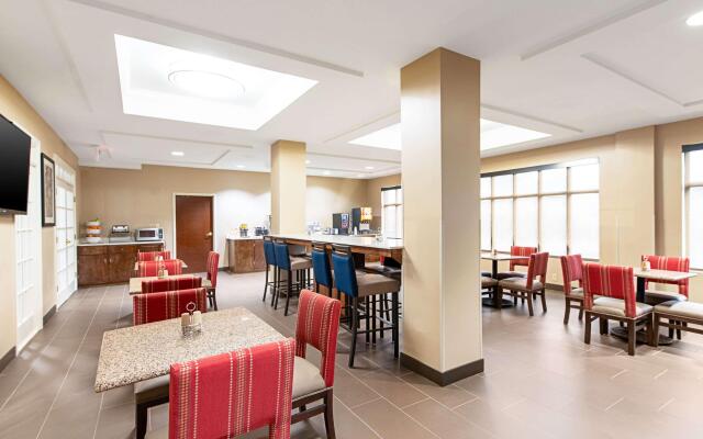 Comfort Inn & Suites Pine Bluff