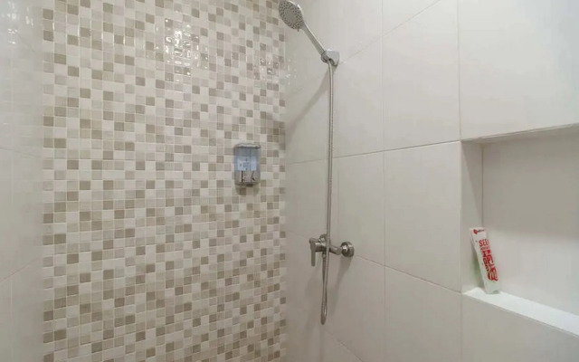 RedDoorz Plus @ Cemara Asri Medan