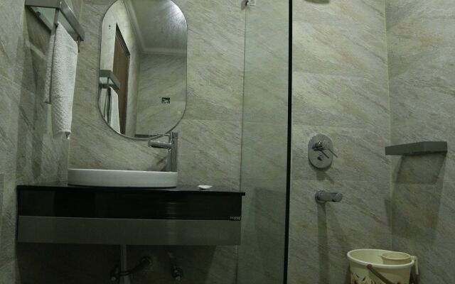 Hotel Raj Villa