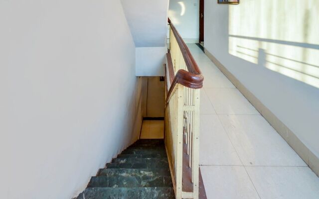 OYO 15933 Hotel V Square