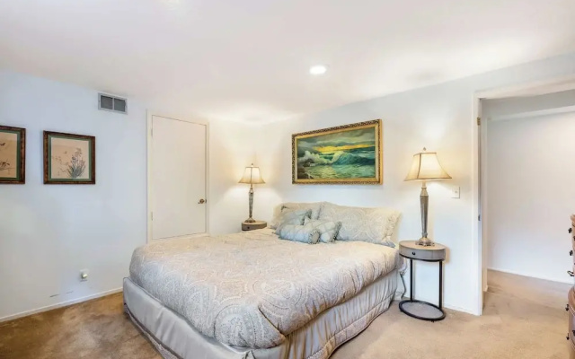 Heavenly Carmel Stay for 10!