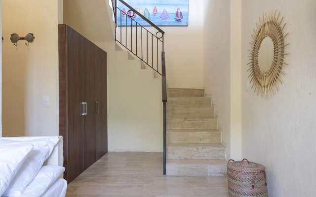 Beautifully Designed Duplex w Wifi Parque de Los Novios