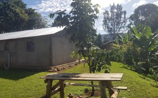 Sipi Backpackers