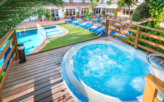 Hotel GHT Neptuno Tossa & Venus SPA