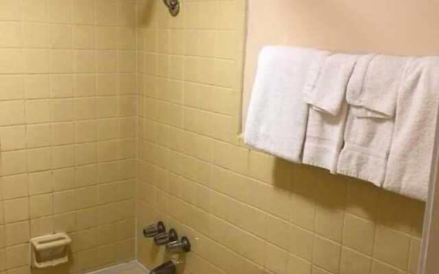 Scottish Inn & Suites