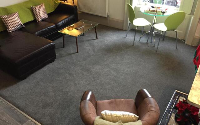 Ground Floor City Retreat